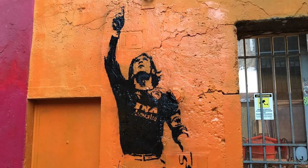 Lo stencil di Francesco Totti a Monti