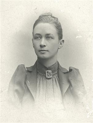 Fotografia di Hilma af Klint del 1901