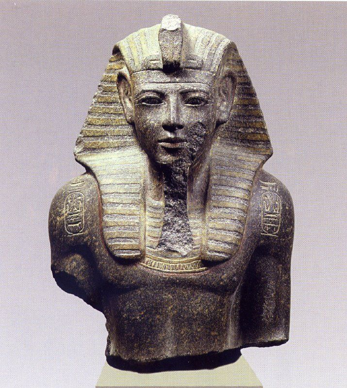 Busto di Merenptah