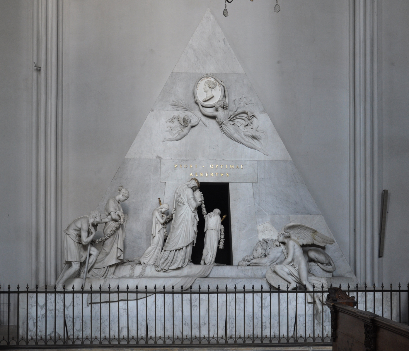 Monumento funebre a Maria Cristina d'Austria di Antonio Canova