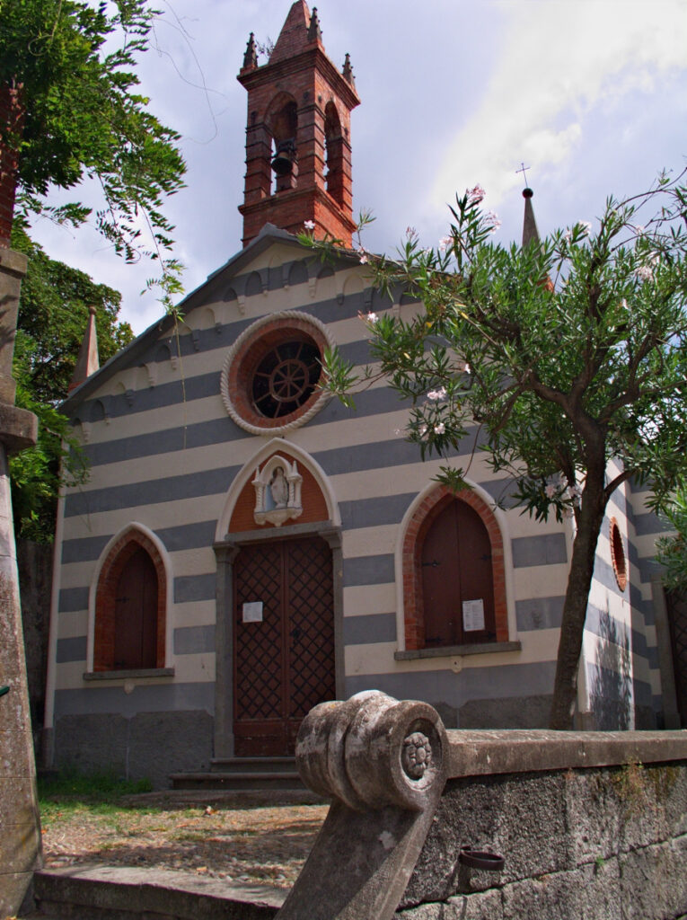 Chiesa della Madonna della Neve nella frazione di Anzo