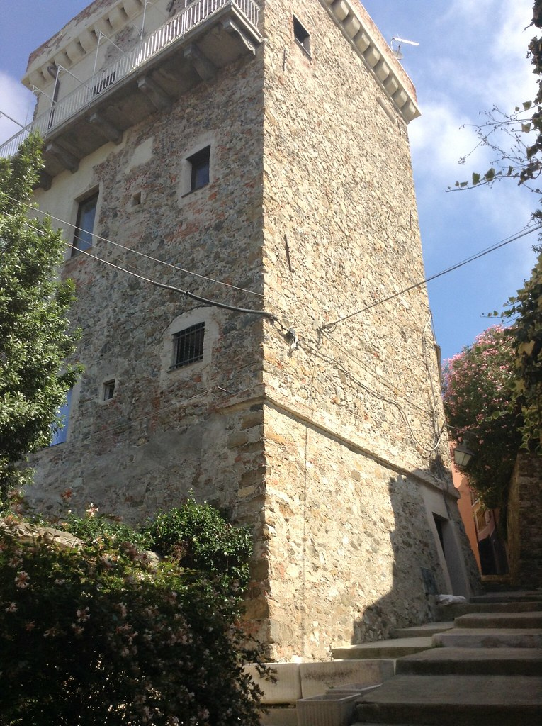 Torre di guardia del XVI secolo di Setta