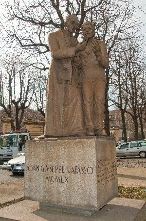 Monumento a San Giuseppe Cafasso di Virgilio Audagna